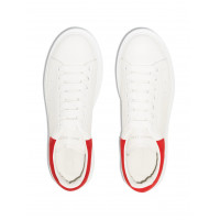 Кроссовки Alexander McQueen белые с красной вставкой